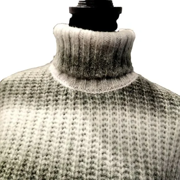 TOPMAN NWT Turtleneck Wool Blend Sweater Ombre Gray Small - Picture 3 of 10